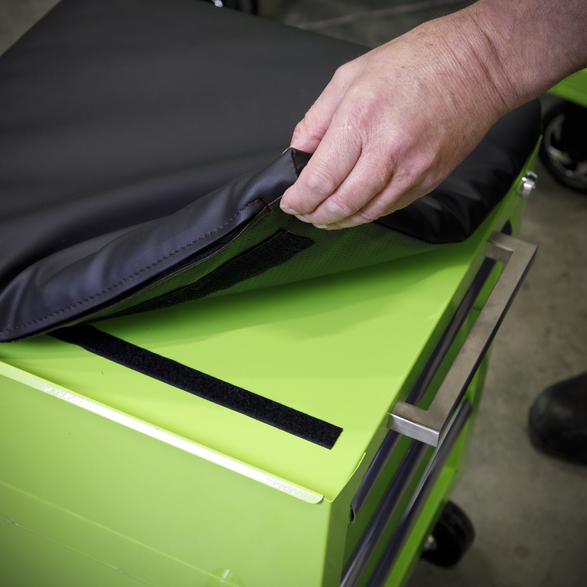 Sealey Rollcab & Utility Seat Kit with Creeper 4pc AP556CSHVKIT