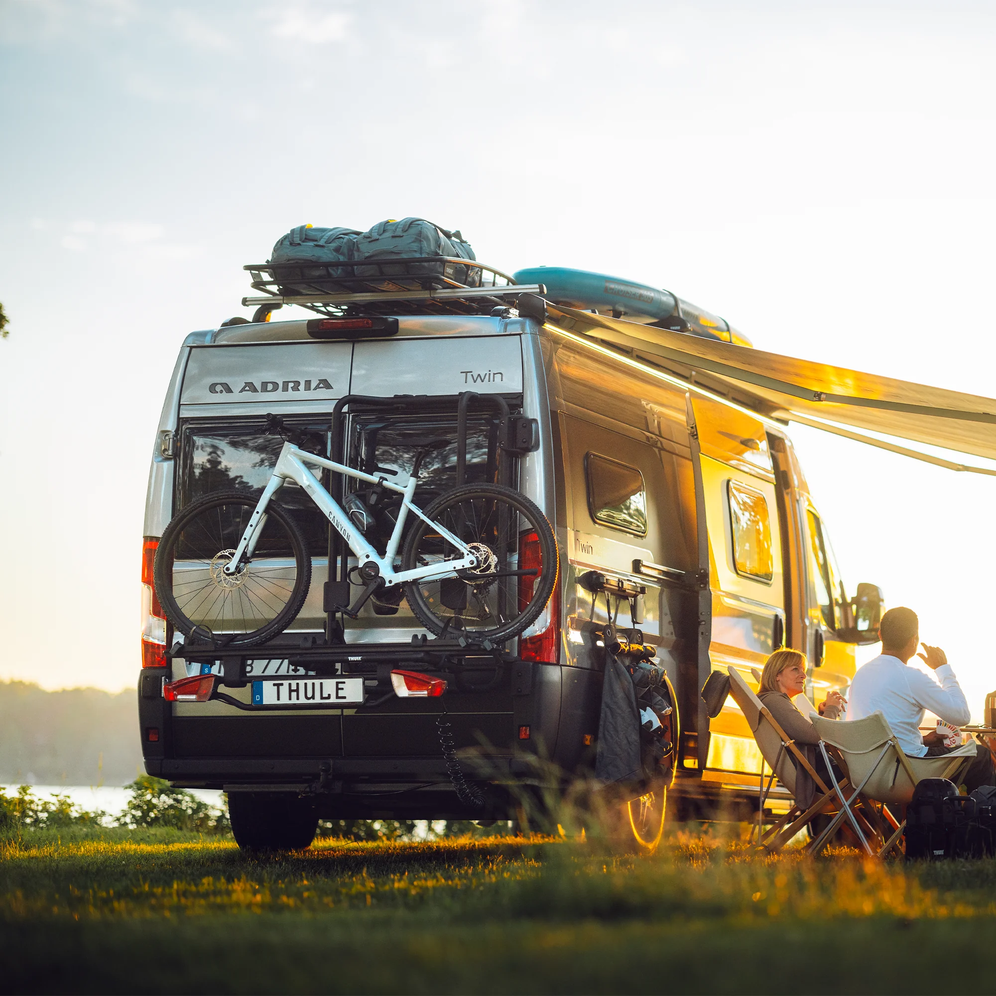 Thule Mounting Rail | Top + Bottom Black (Ducato/Jumper/Boxer from 2007 onwards)