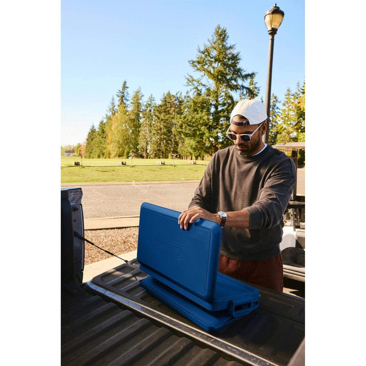 Coleman Snap N Go Blue Sapphire 35QT Collapsible Cooler Coolbox