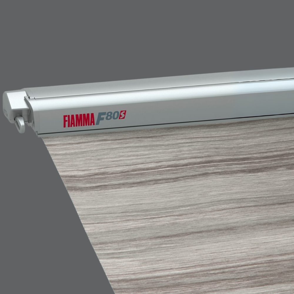 F80s 320 Roof Installation Awning