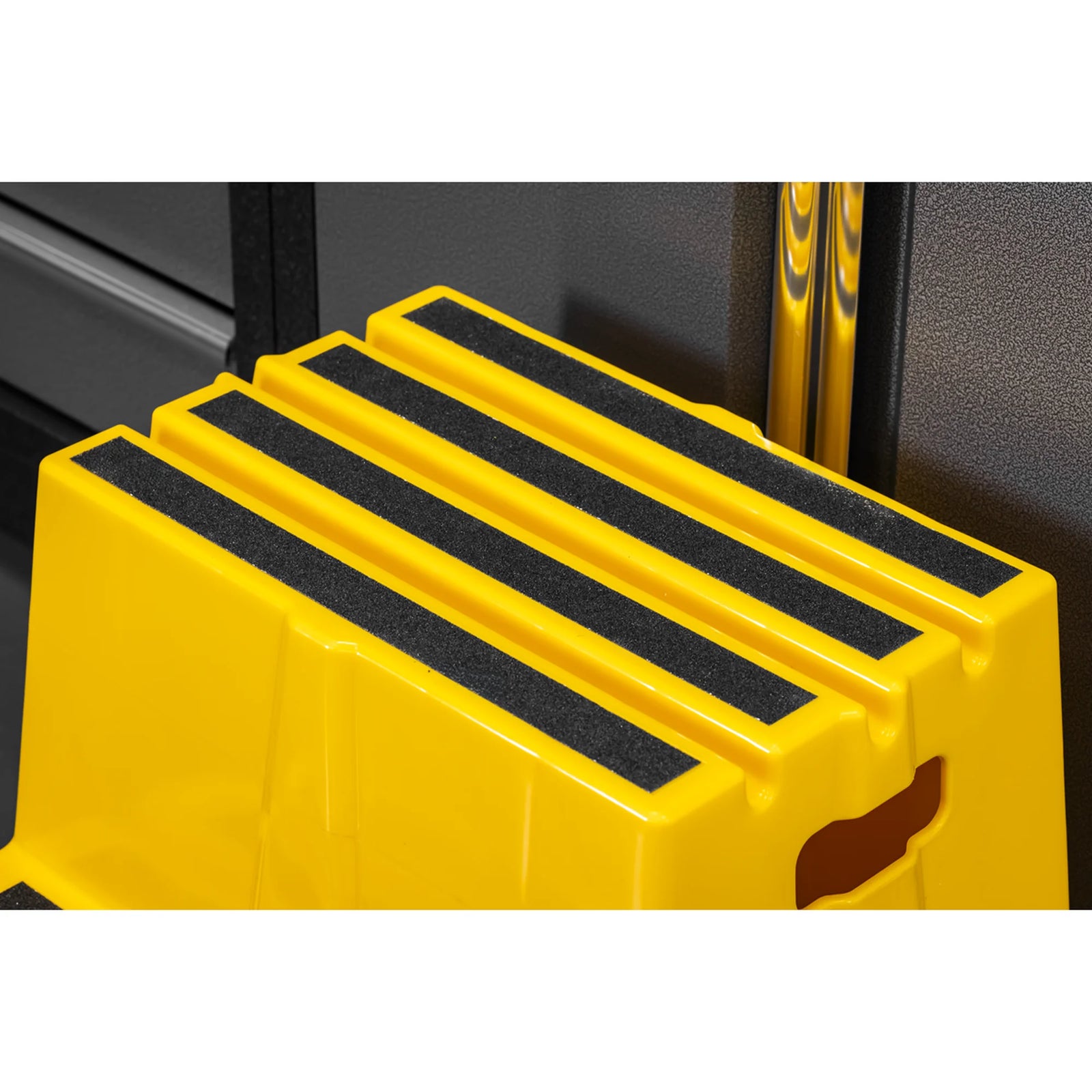 Sealey Heavy-Duty 2-Step Safety Steps 150kg Capacity, Yellow