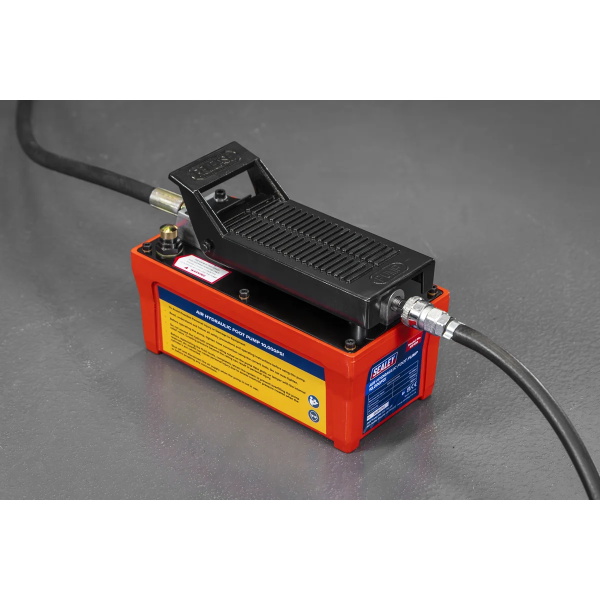 Sealey Air Hydraulic Foot Pump 10,000psi 1600cc Oil Capacity