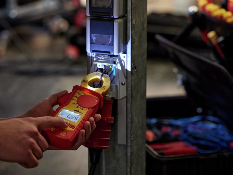Wiha Clamp Meter 1,000 V AC, CAT IV