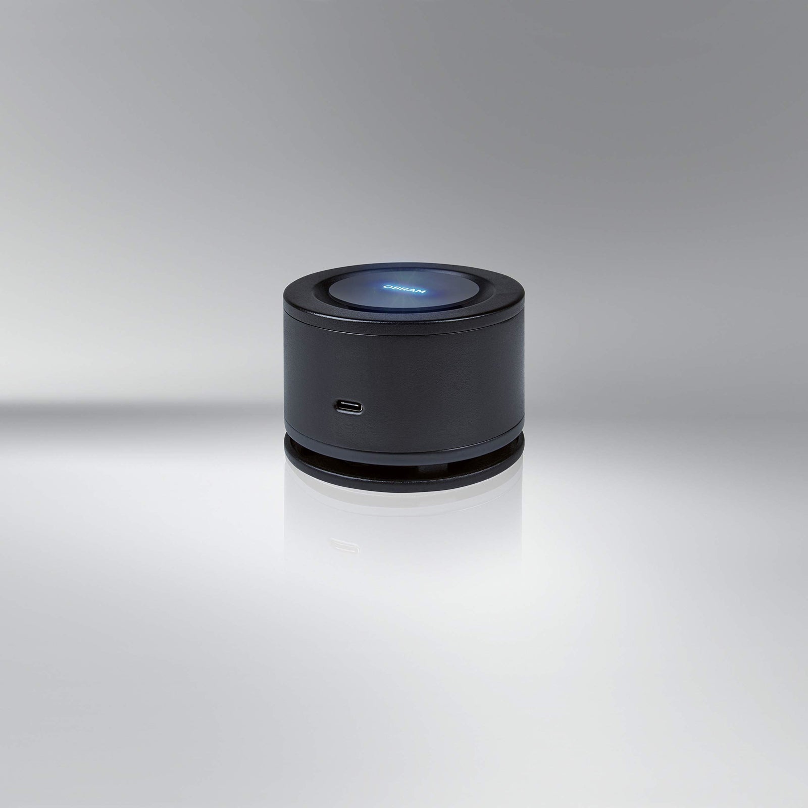 Osram AirZing Mini Air Purifier; Car air purifier with USB port, destroys viruse