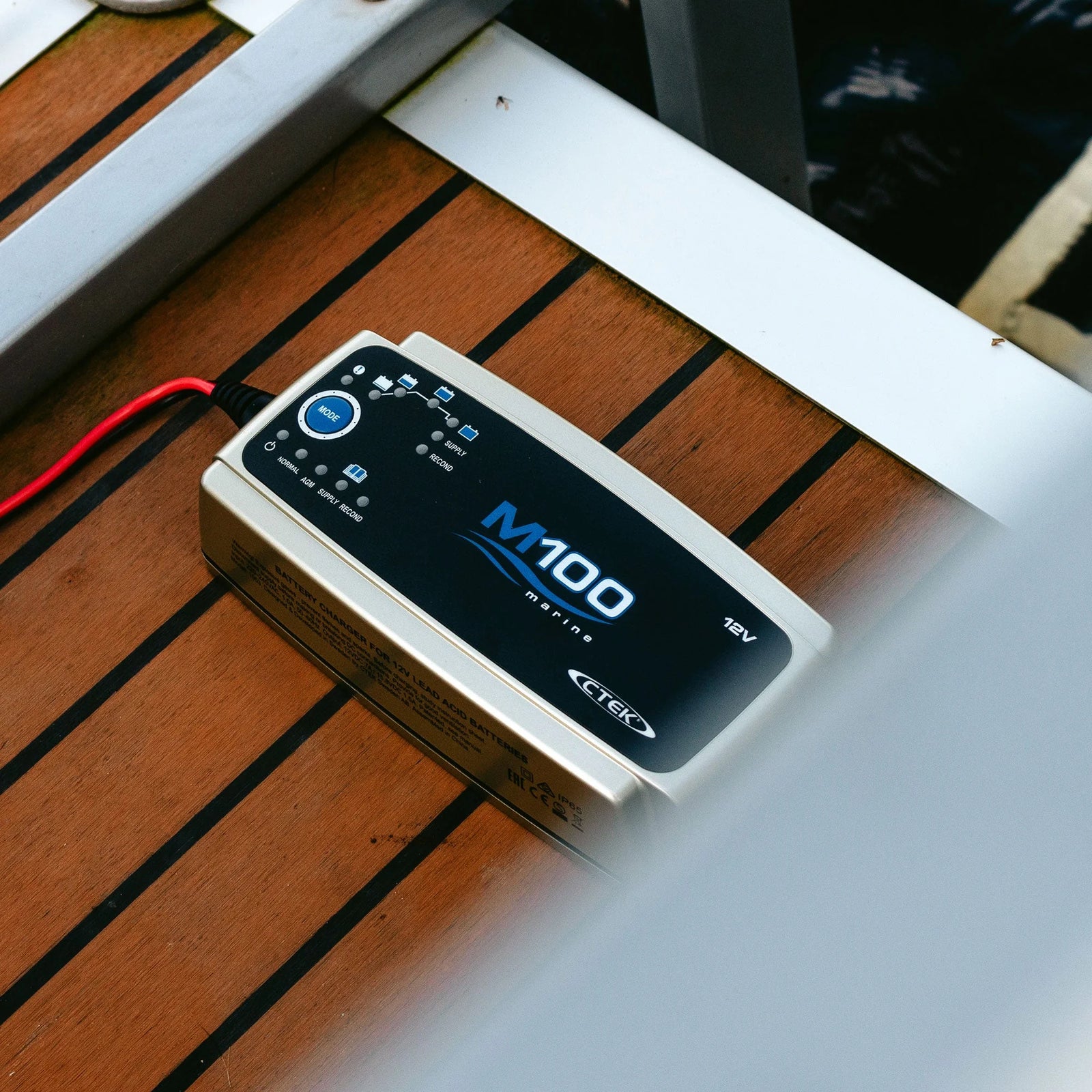 CTEK M100 Marine Battery Charger - Flexible & Smart Design