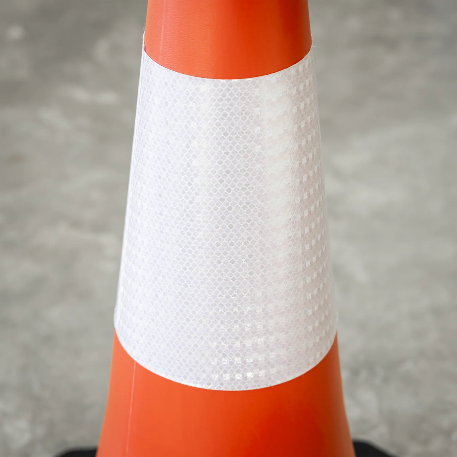 Sealey Traffic Cone 75cm - Pack of 5, Hi-Vis & Durable