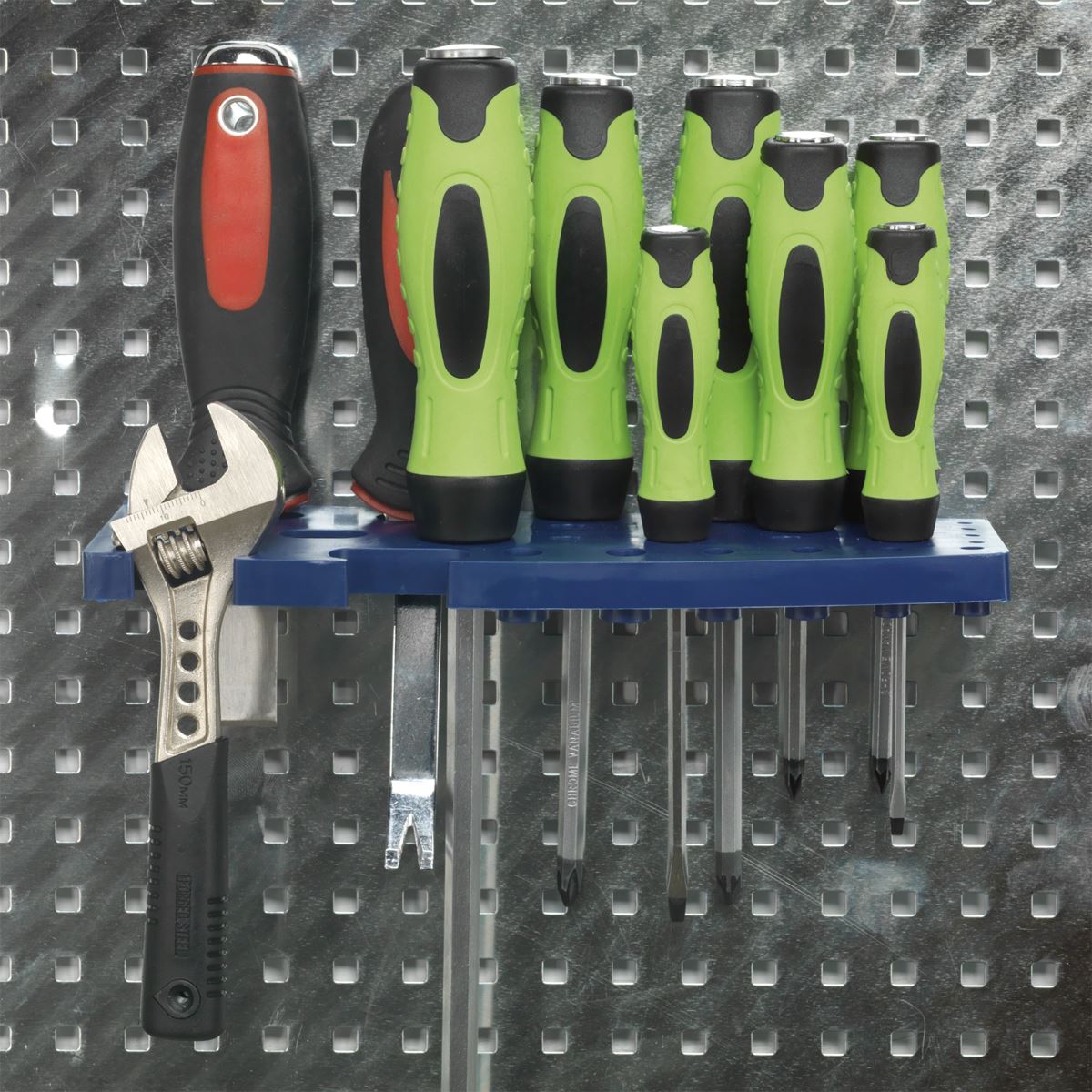 Siegen 34pc Wall Tool Storage Pegboard Set 460 x 560mm Garage Tool Rack Tidy