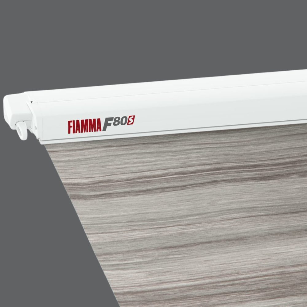 F80s 320 Roof Installation Awning