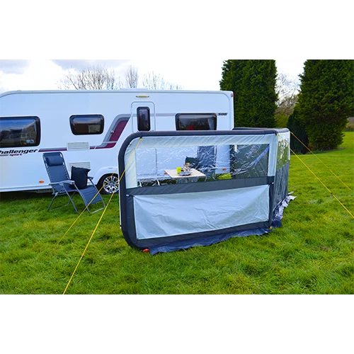Maypole 3 Panel Inflatable Windbreak 600cm