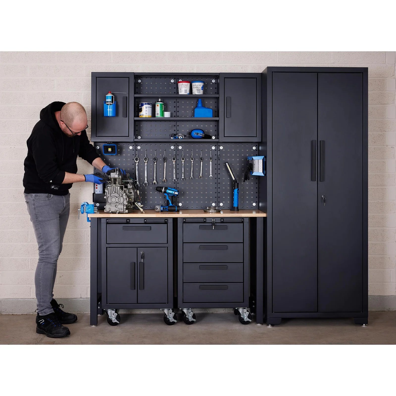Draper Single Garage Workstation with Roller Cabinets - MS100