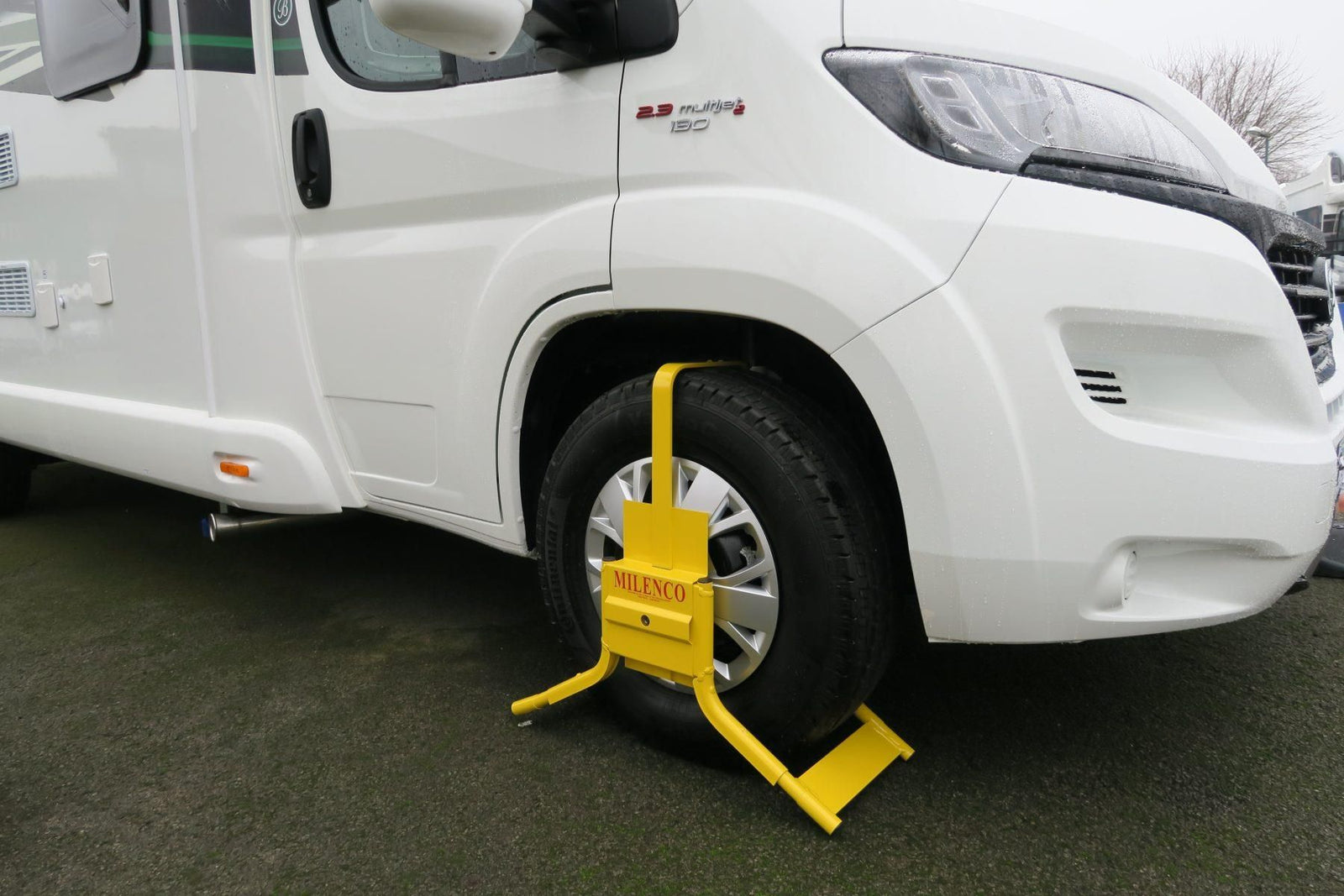 Milenco C13 Wheel clamp to fit 13" Single Axle or 14" Twin Axle