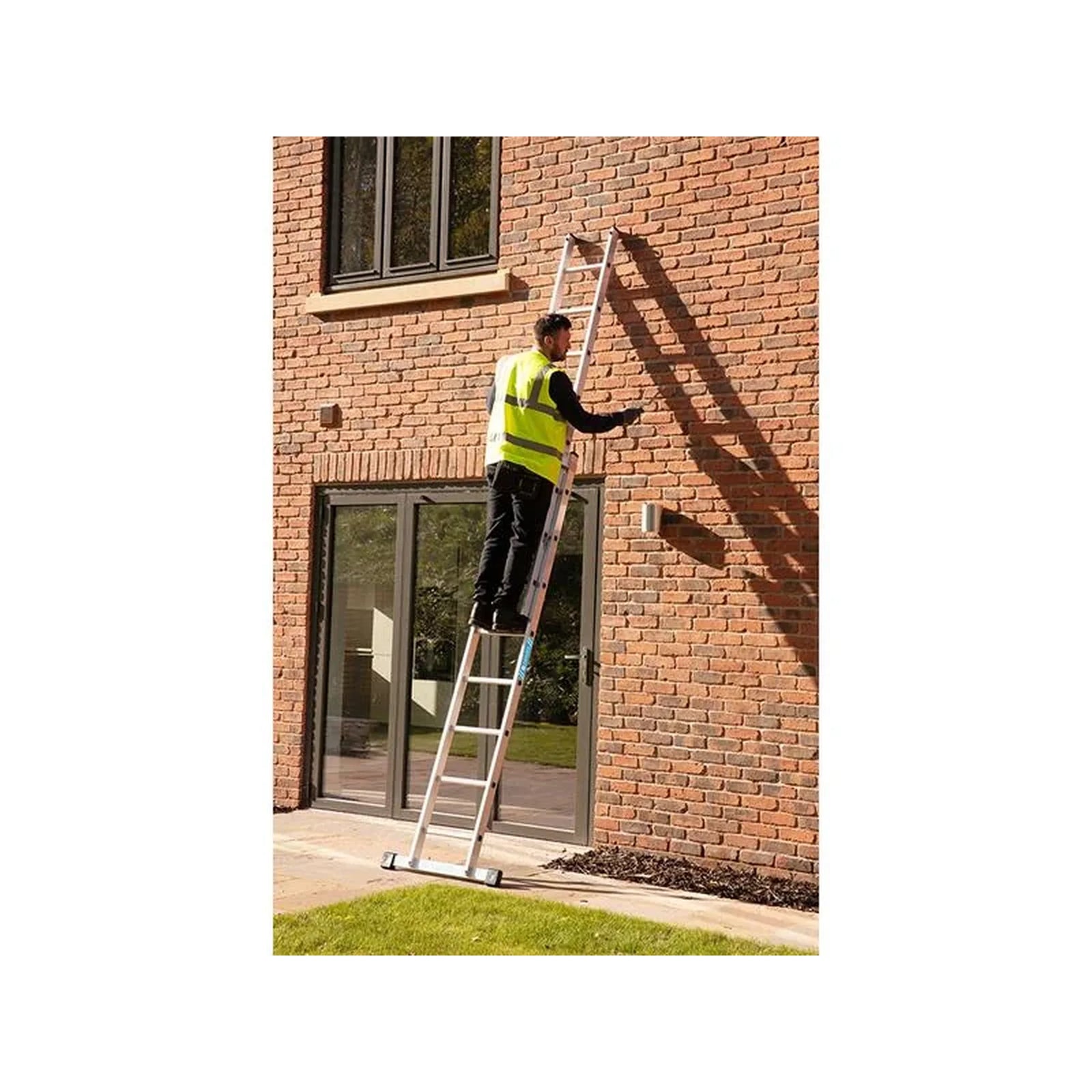 Zarges Everest Square-Rung Extension Ladder 2-Part 2 x 8 - 402826