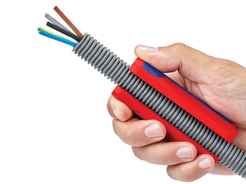Knipex TwistCut Corrugated Pipe Cutter 13-32mm