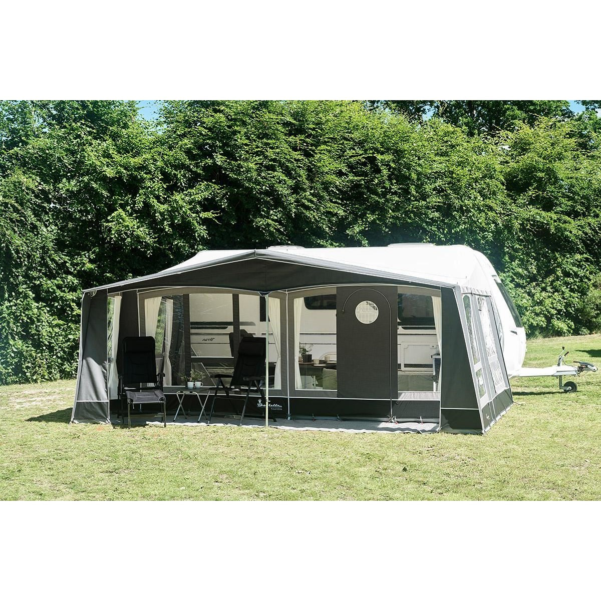 Isabella Forum Etna Awning with Mega Frame