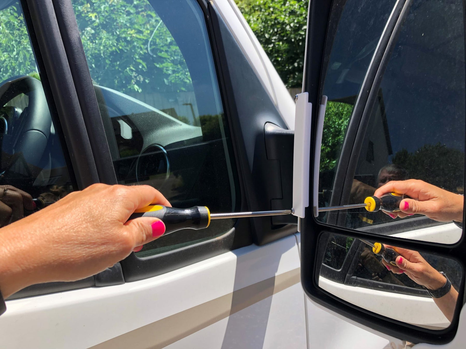 Milenco Mirror Protector Bumpers – Mercedes Sprinter Twin-Arm Mirrors – White – Pair (7047)