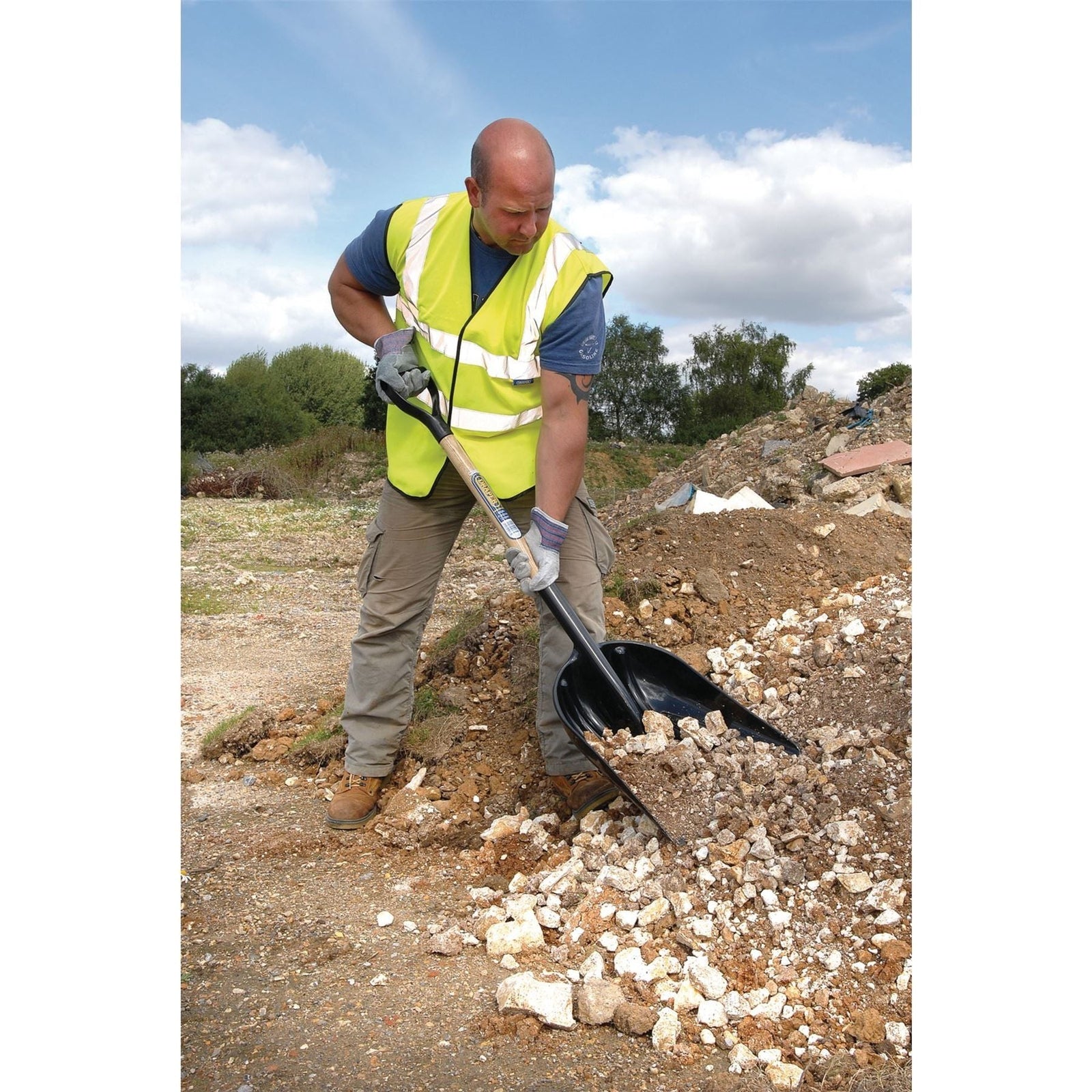 Draper Rubble and Debris/Multi-Purpose ABS Shovel with Hardwood Shaft 19177