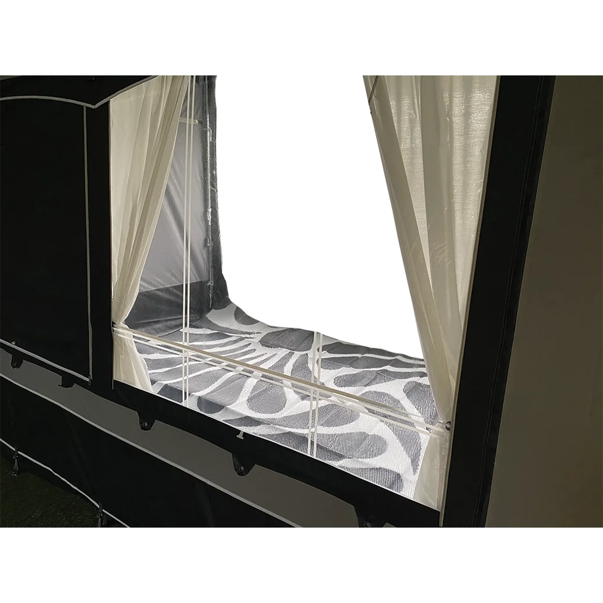 Quest Breathable Cosy Carpet 250x250 Awning Accessory