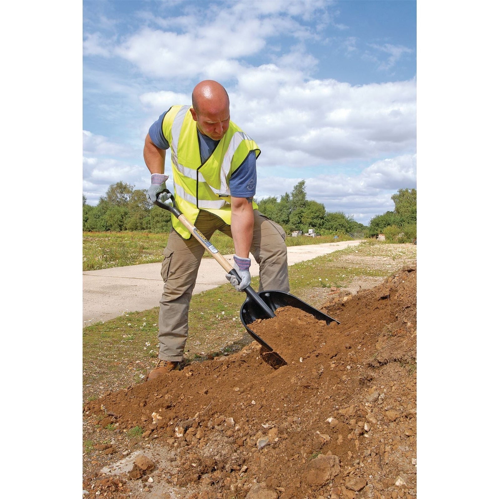 Draper Rubble and Debris/Multi-Purpose ABS Shovel with Hardwood Shaft 19177
