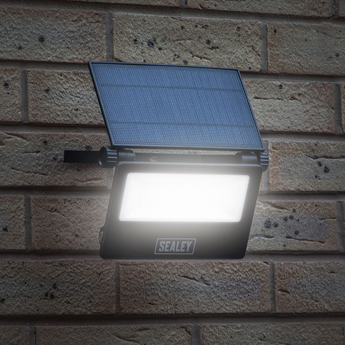 Sealey Extra-Slim Solar Floodlight with Wall Bracket 30W SMD LED LED30S