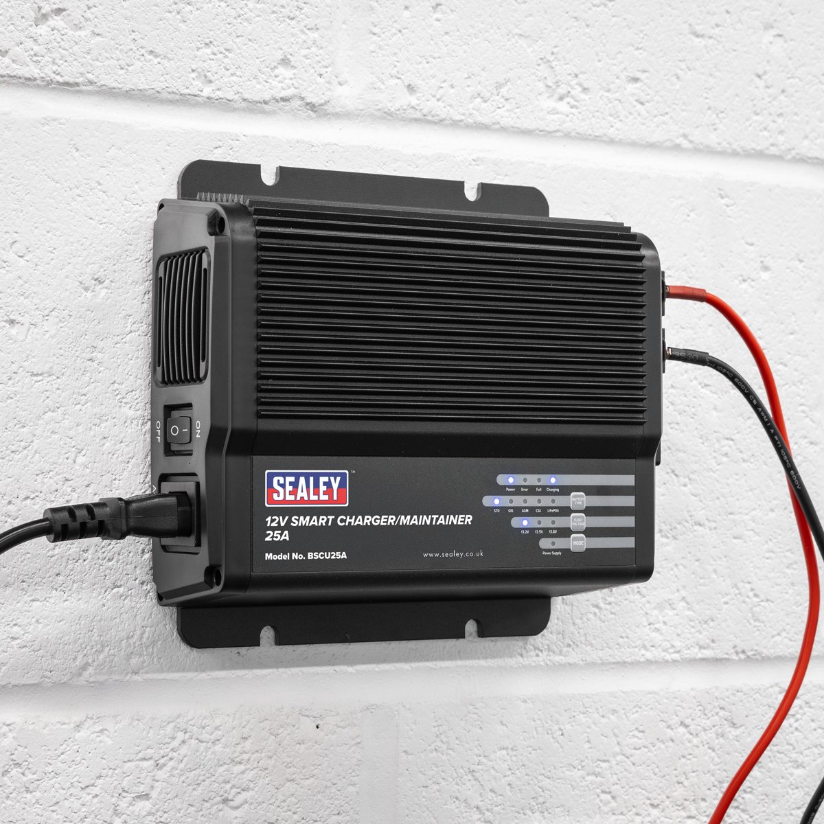Sealey BSCU25A 12V 25A Smart Charger for VRLA, Gel, AGM, Lithium
