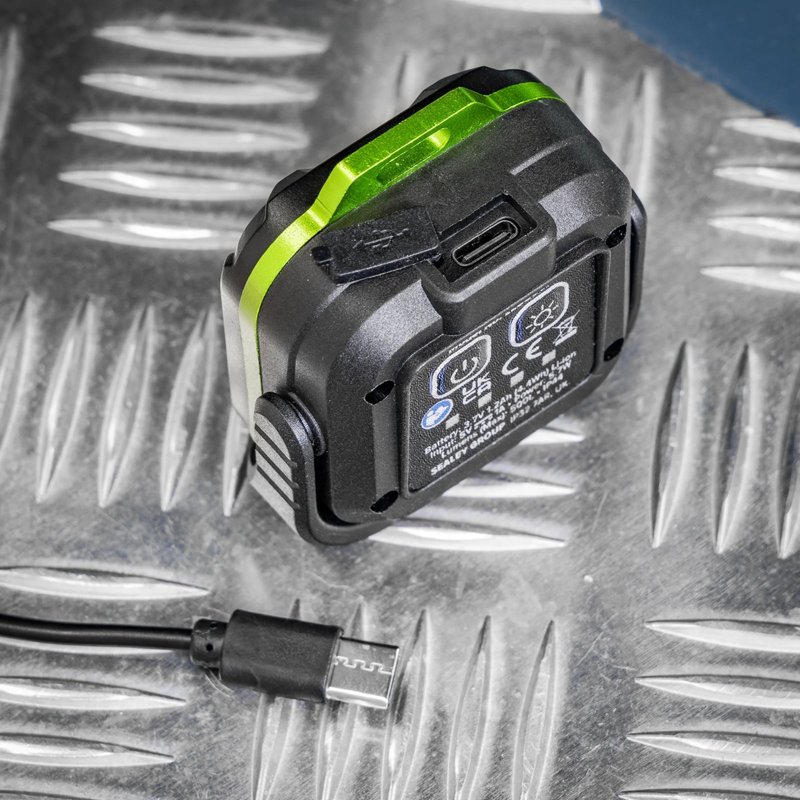 Sealey Rechargeable Pocket Floodlight LED500P 500 Lumen