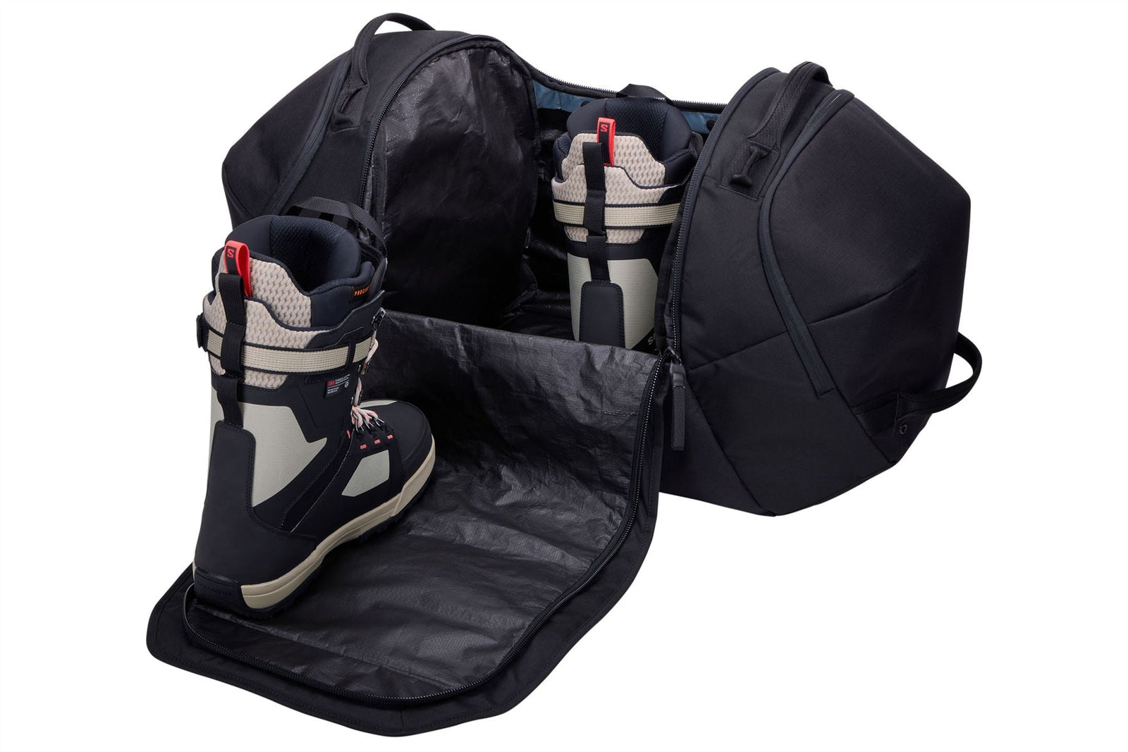 Thule RoundTrip ski and snowboard duffel 80L Black