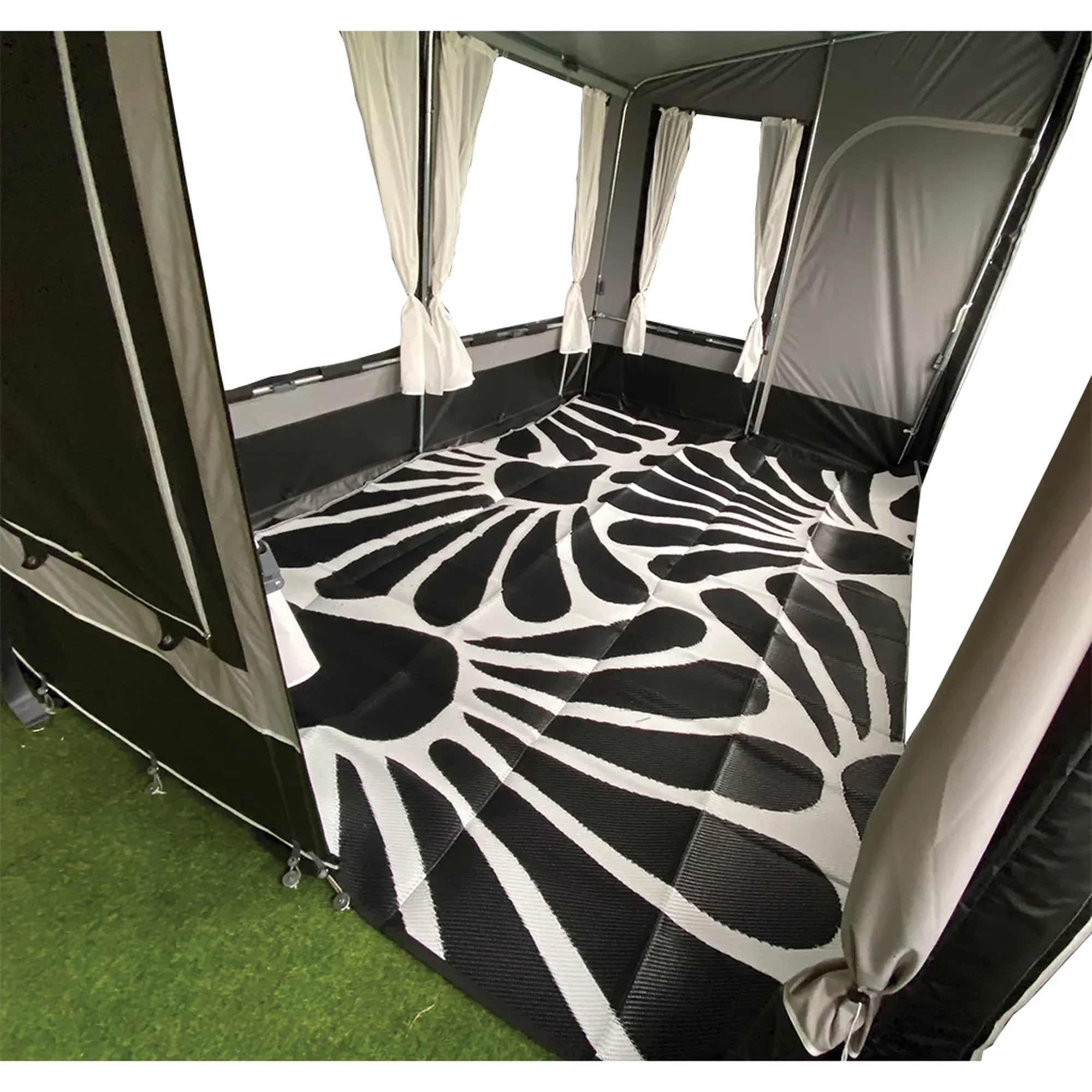Quest Breathable Cosy Carpet 250x250 Awning Accessory