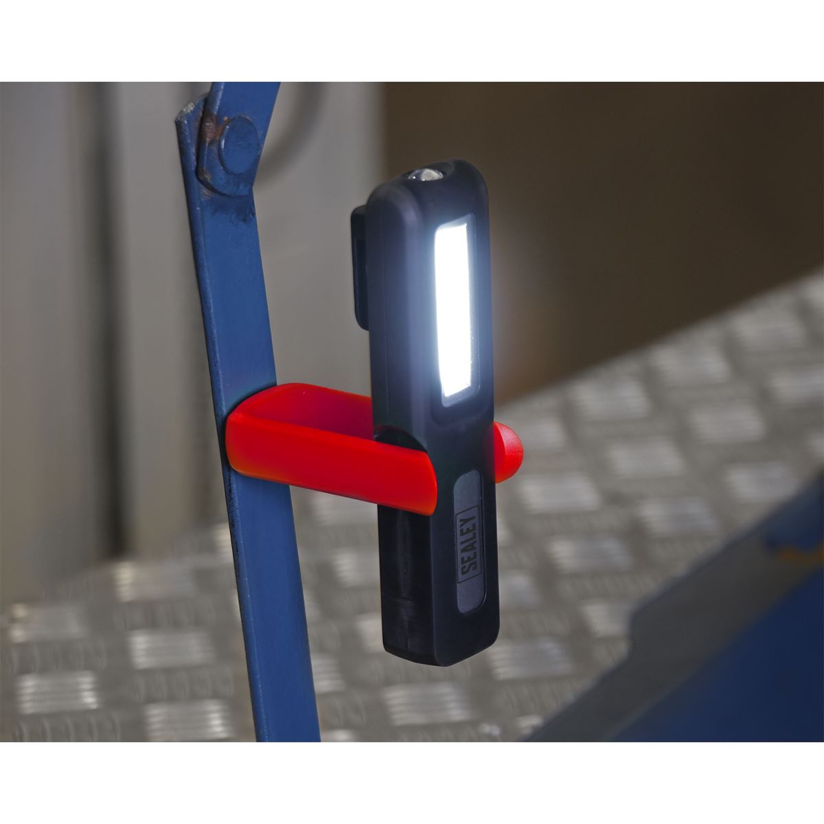 Sealey LED317 Rechargeable 3W COB + 3W LED Inspection Lamp Magnetic Base
