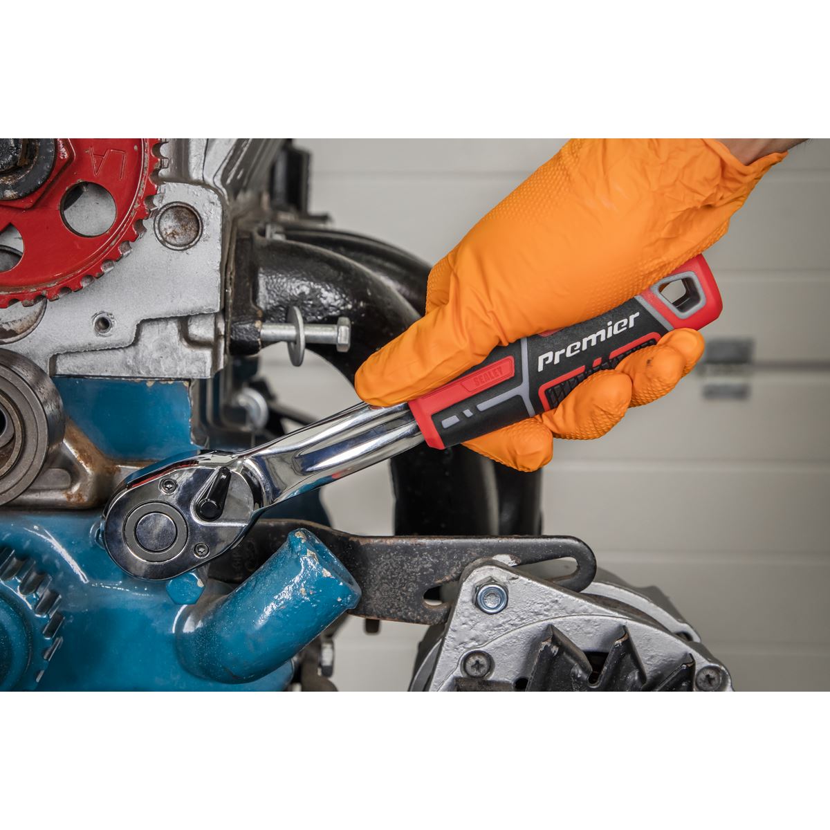 Premier Pear-Head Offset Ratchet Wrench with Flip Reverse 3/8"Sq Drive