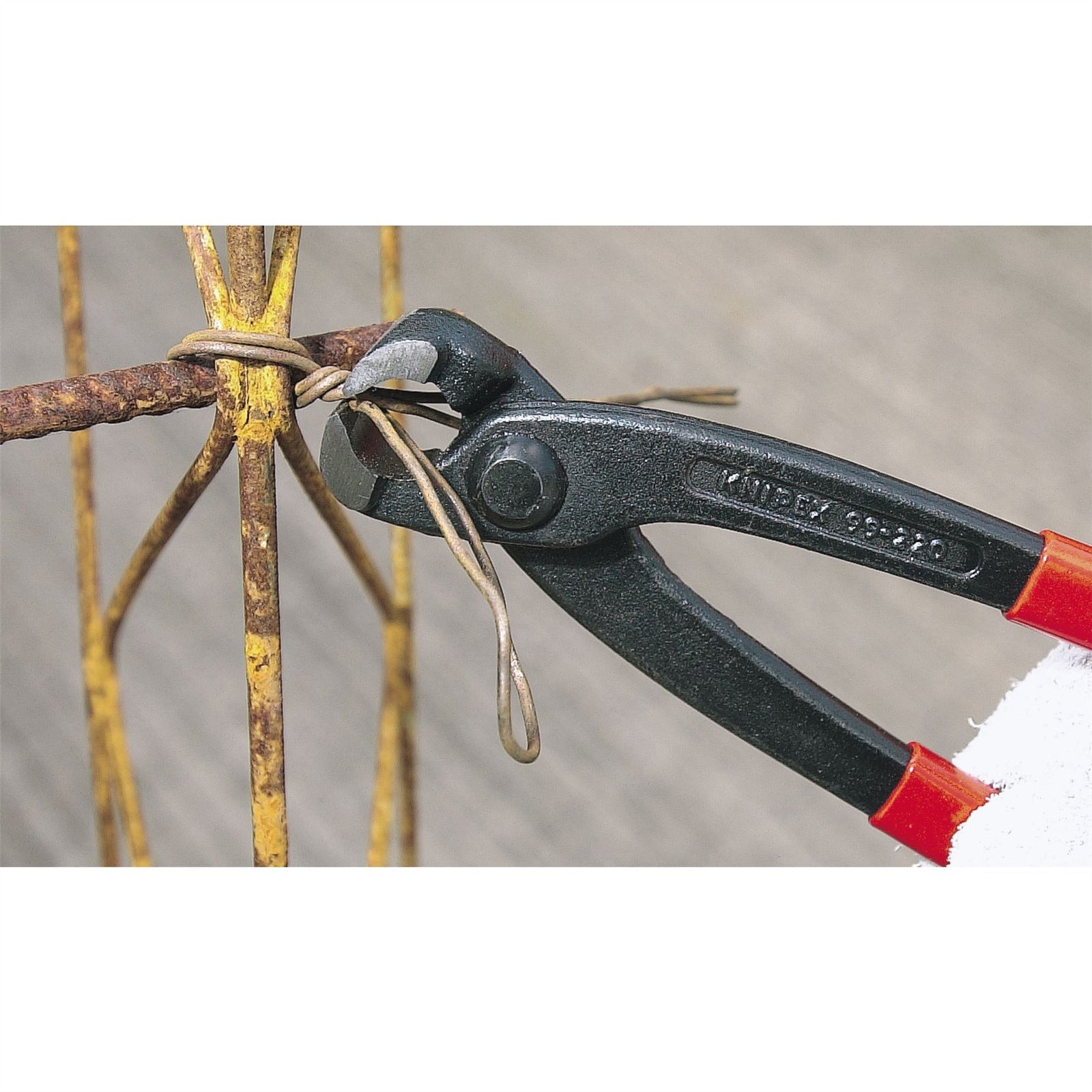 Draper Knipex 99 01 220SB Steel Fixers or Concreting Nipper, 220mm 55564