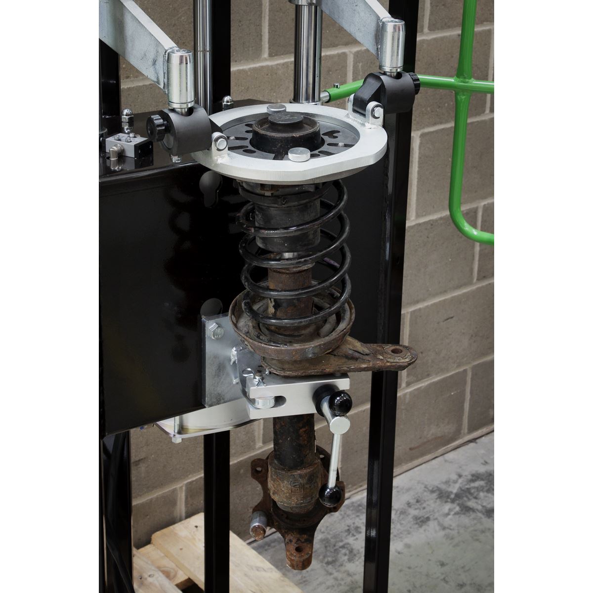 Sealey Coil Spring Bracket Upper RE04