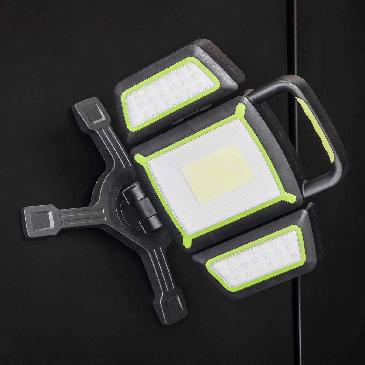 Sealey Rechargeable Flexible Floodlight with Tripod LED18WFLCOMBO