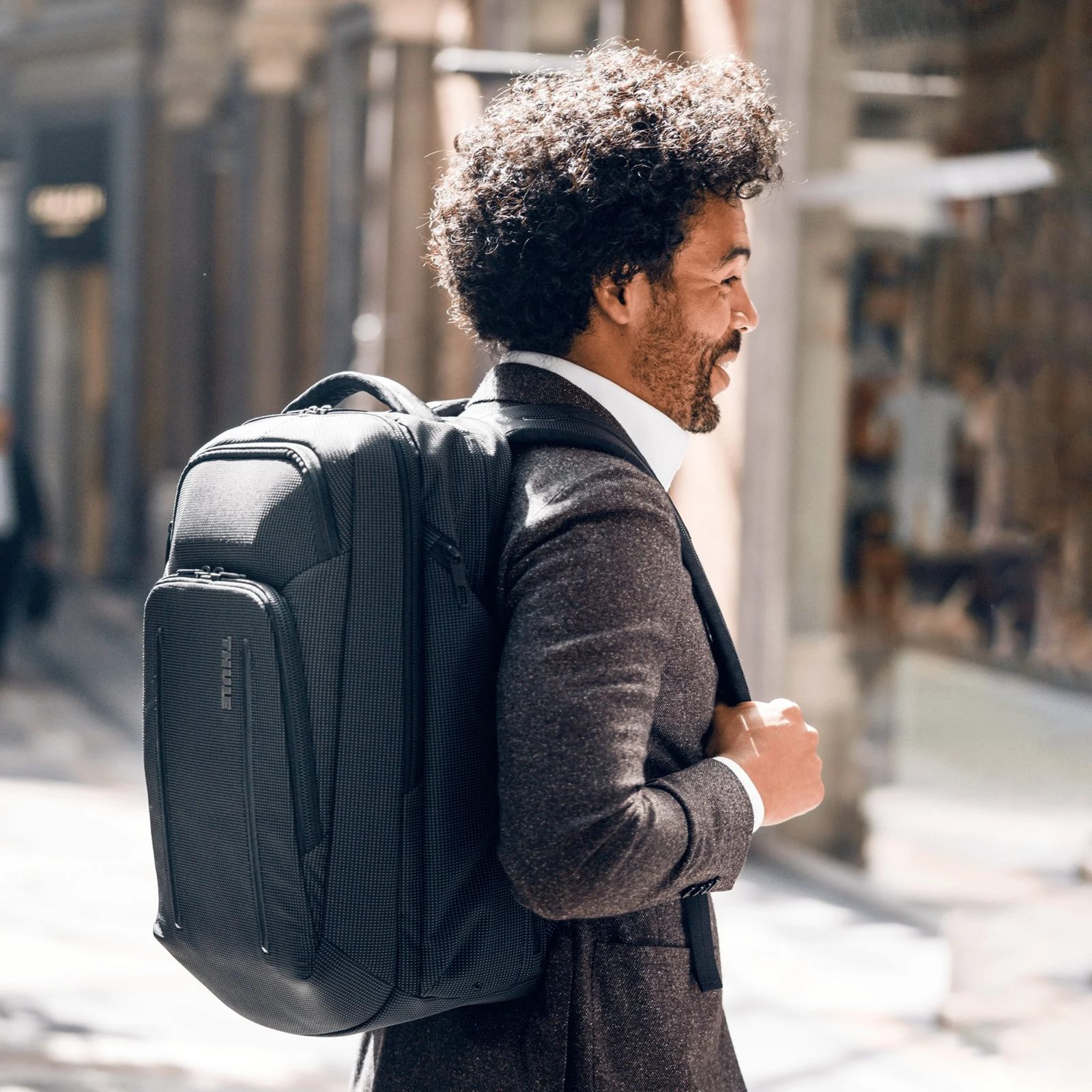 Thule Crossover 2 Backpack 30L - Organised Travel Companion