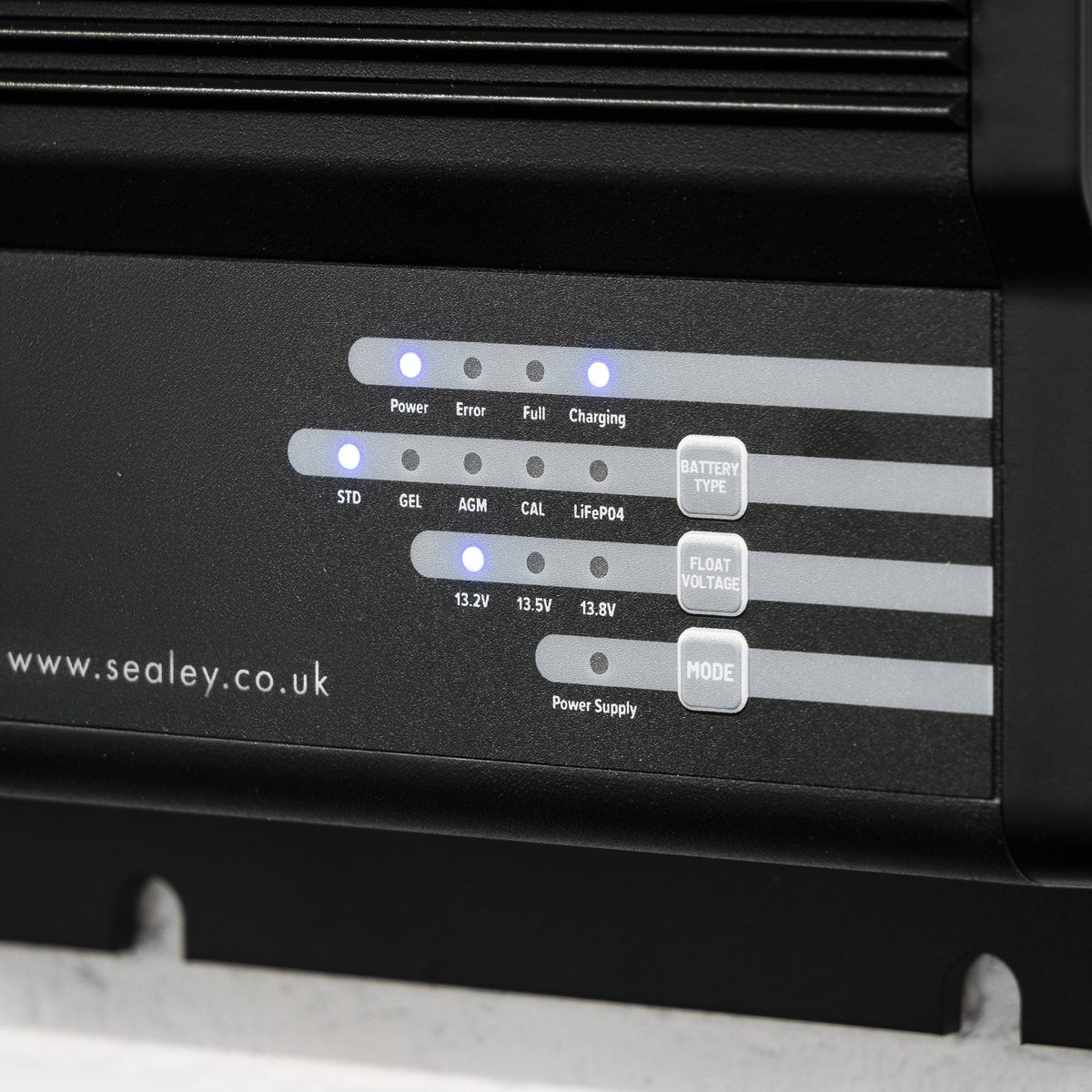 Sealey BSCU25A 12V 25A Smart Charger for VRLA, Gel, AGM, Lithium