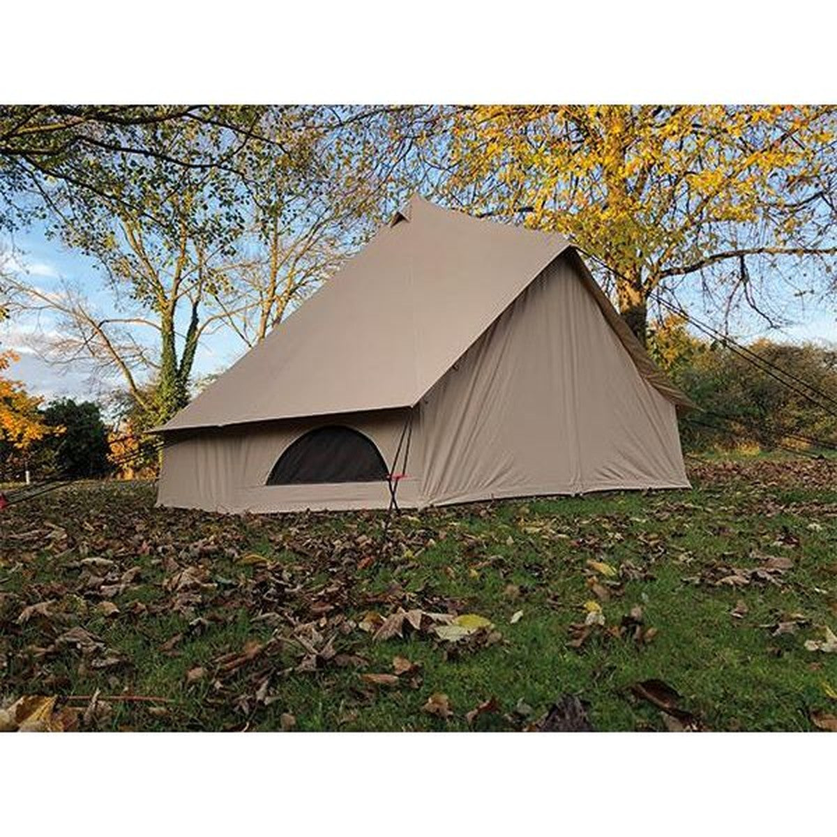 Signature Glamping Classic Bell Tent 7 Berth