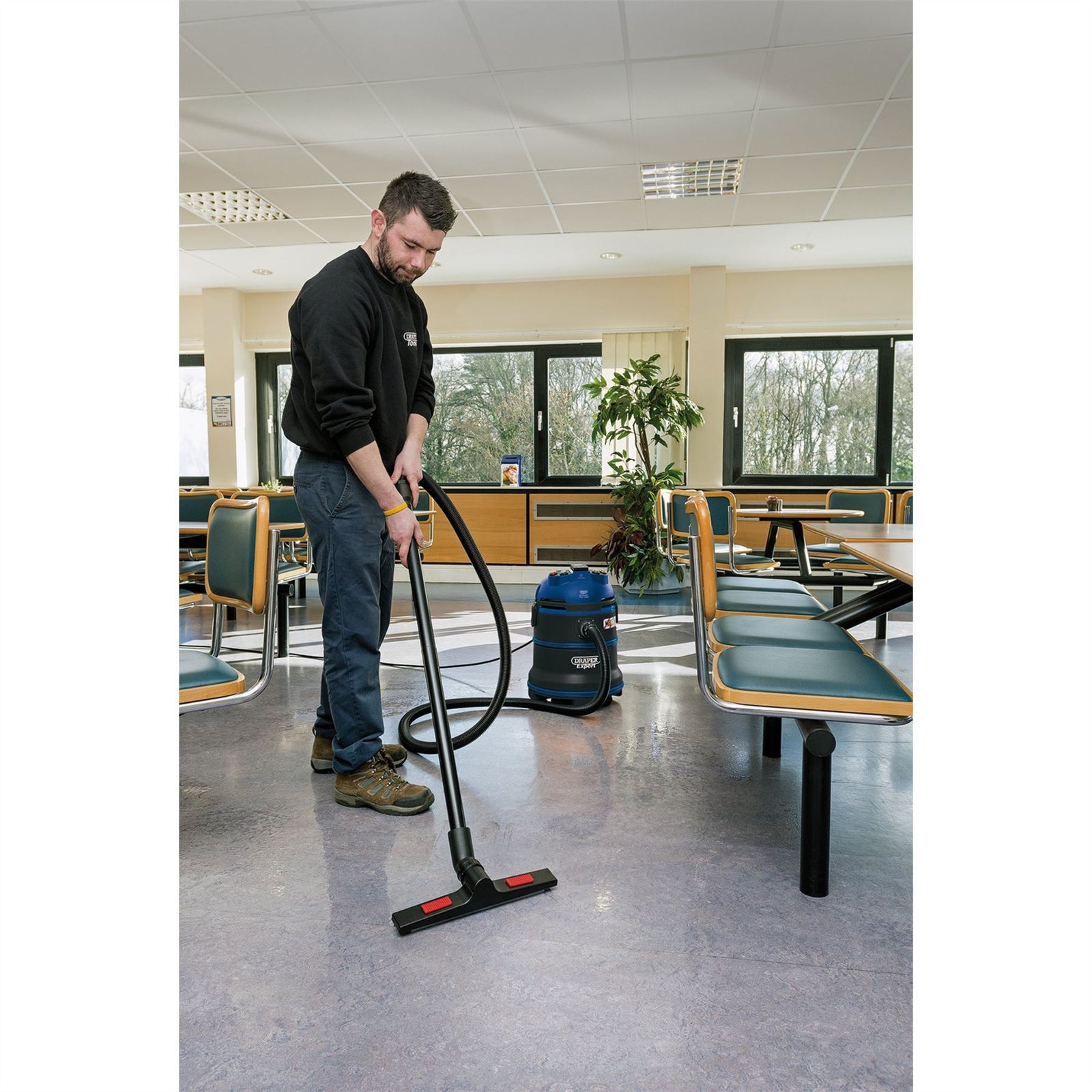 Draper 230V M-Class Wet and Dry Vacuum Cleaner, 35L, 1200W 38015