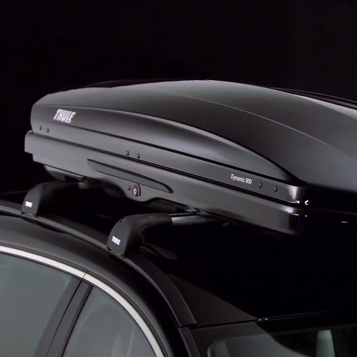 Thule WingBar Edge Full Roof Bar Kit