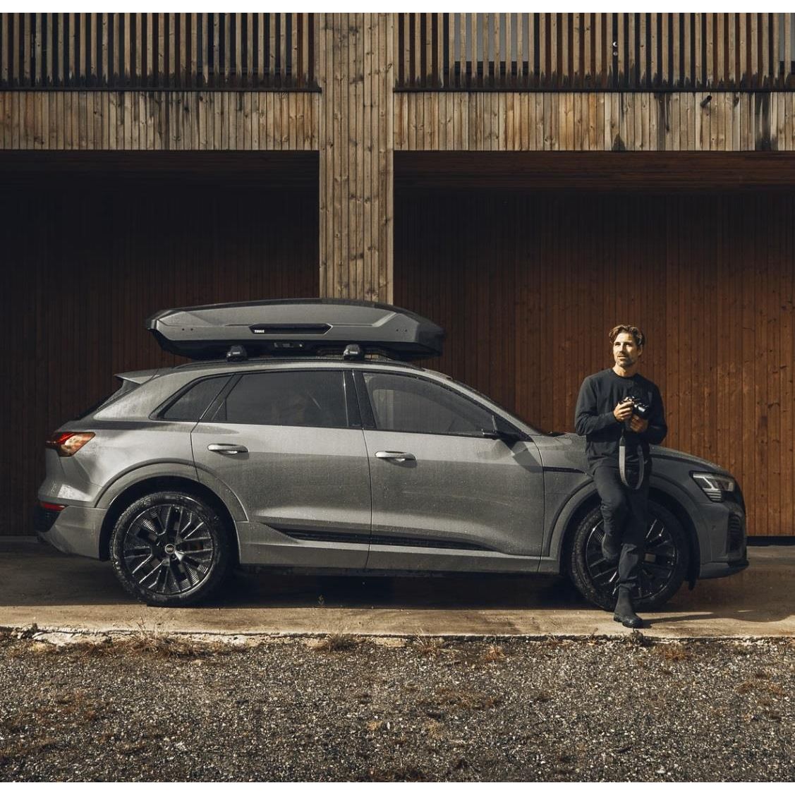 Thule Motion 3 L Roof Box Black Glossy 450L