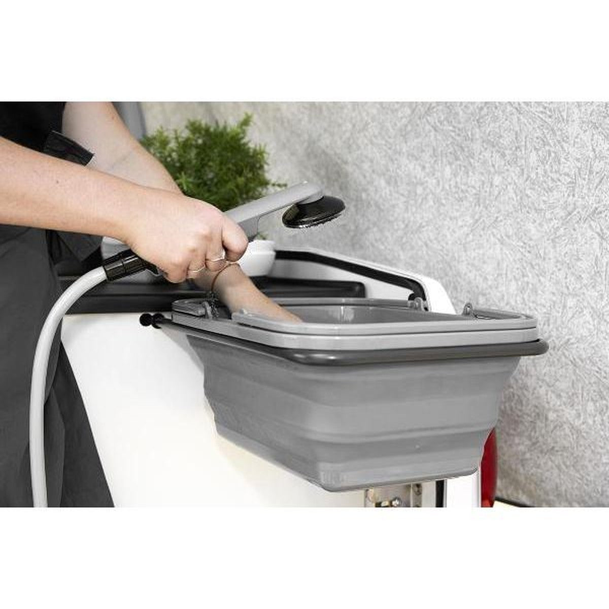 Foldable wash bowl 16L