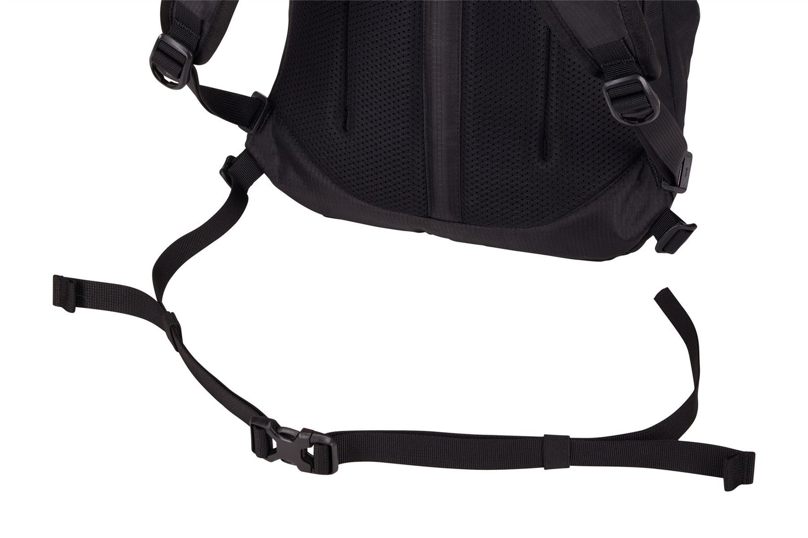 Thule AllTrail 18L daypack with rain cover black