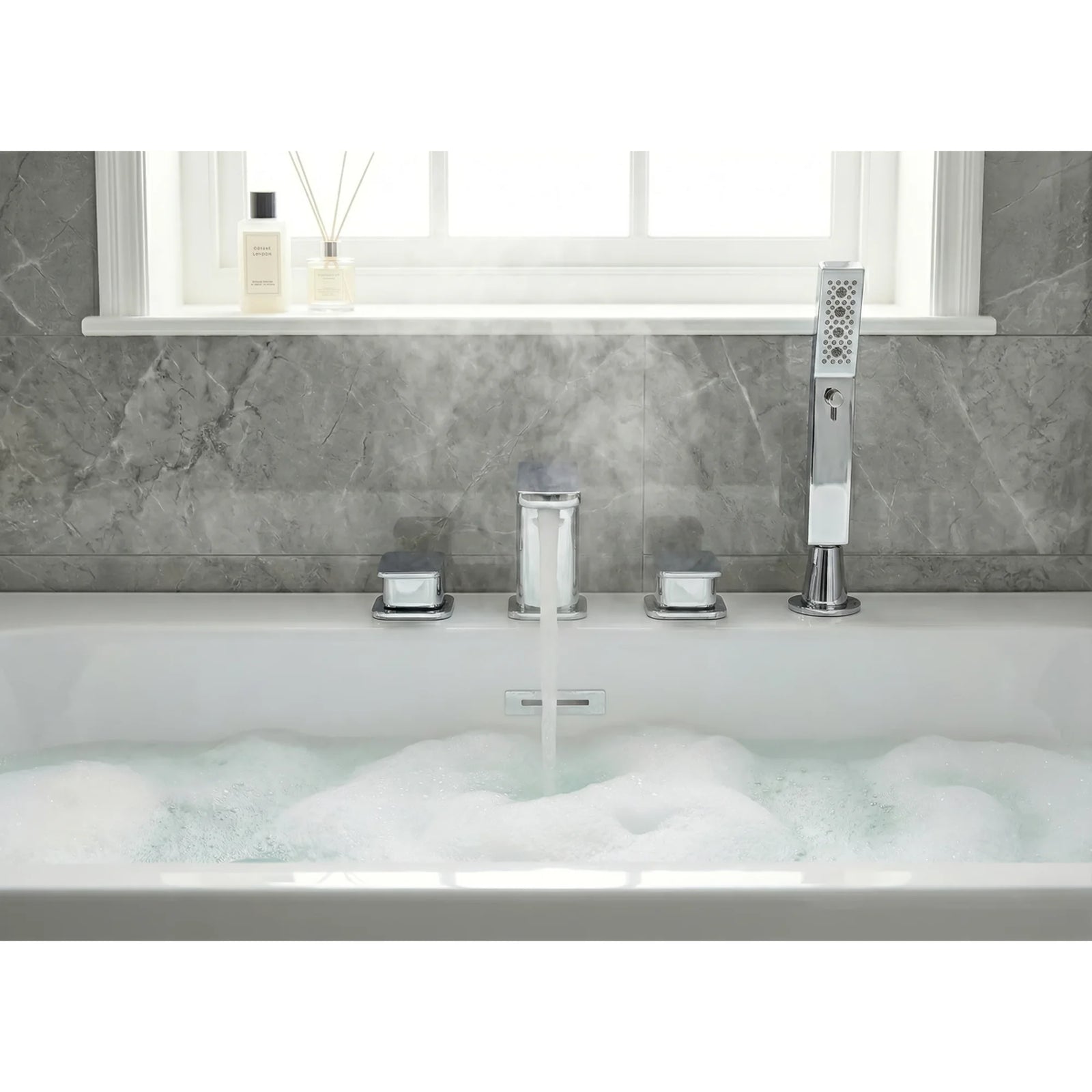 Baridi Bath Mixer Tap DH398 with Shower Head - Chrome