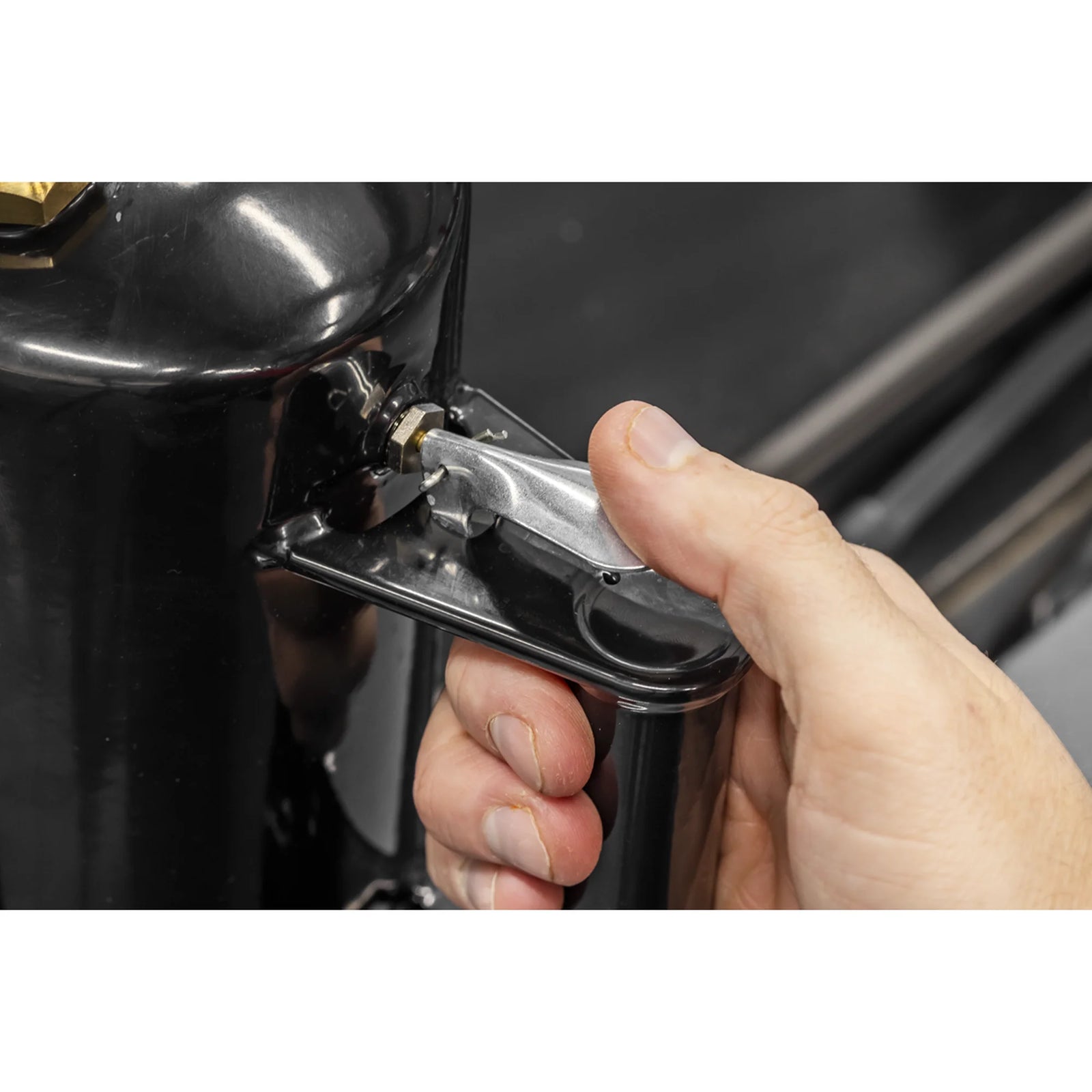 Sealey Black Non-Aerosol Spot Sprayer 1L TP900B