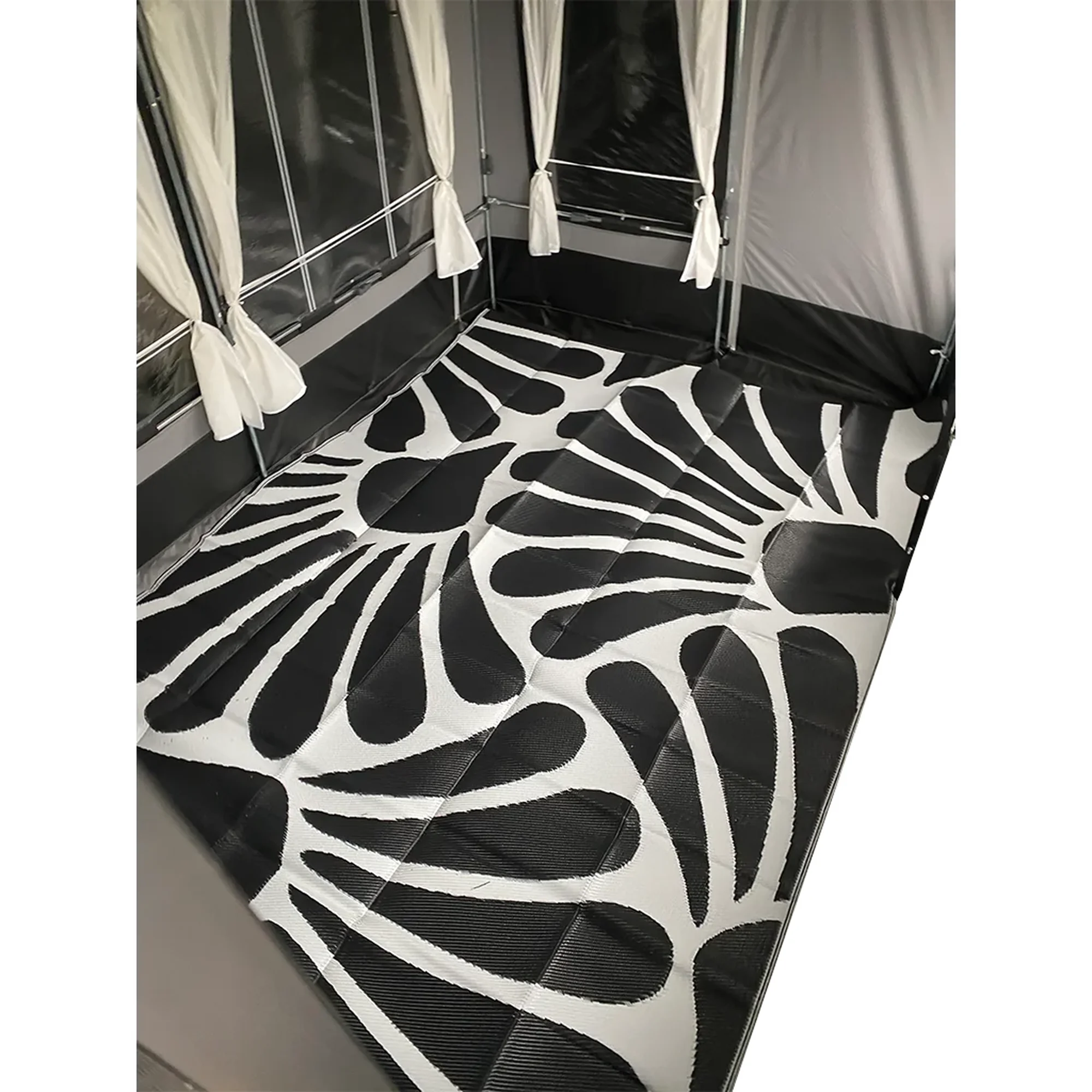 Quest Breathable Cosy Carpet 250x250 Awning Accessory