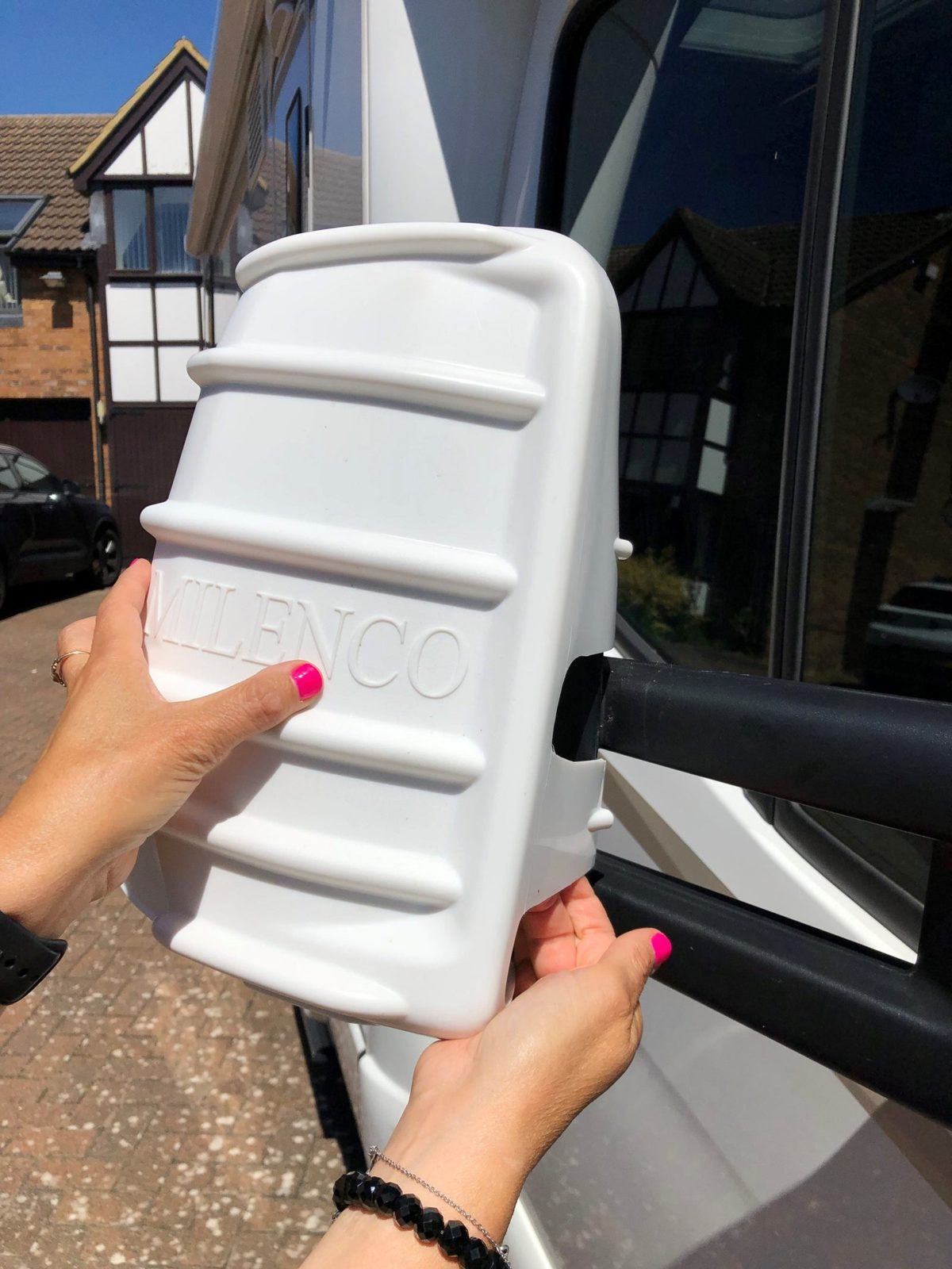 Milenco Mirror Protector Bumpers – Mercedes Sprinter Twin-Arm Mirrors – White – Pair (7047)