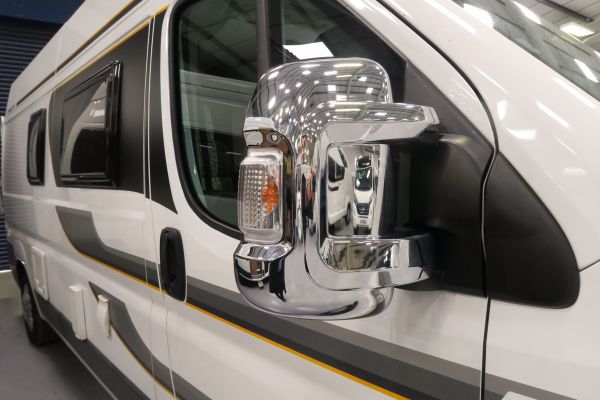 Milenco Mirror Covers – Chrome – Wide Arm Motorhome Mirrors – Pair (5432) – Ducato/Relay/Boxer 2007+
