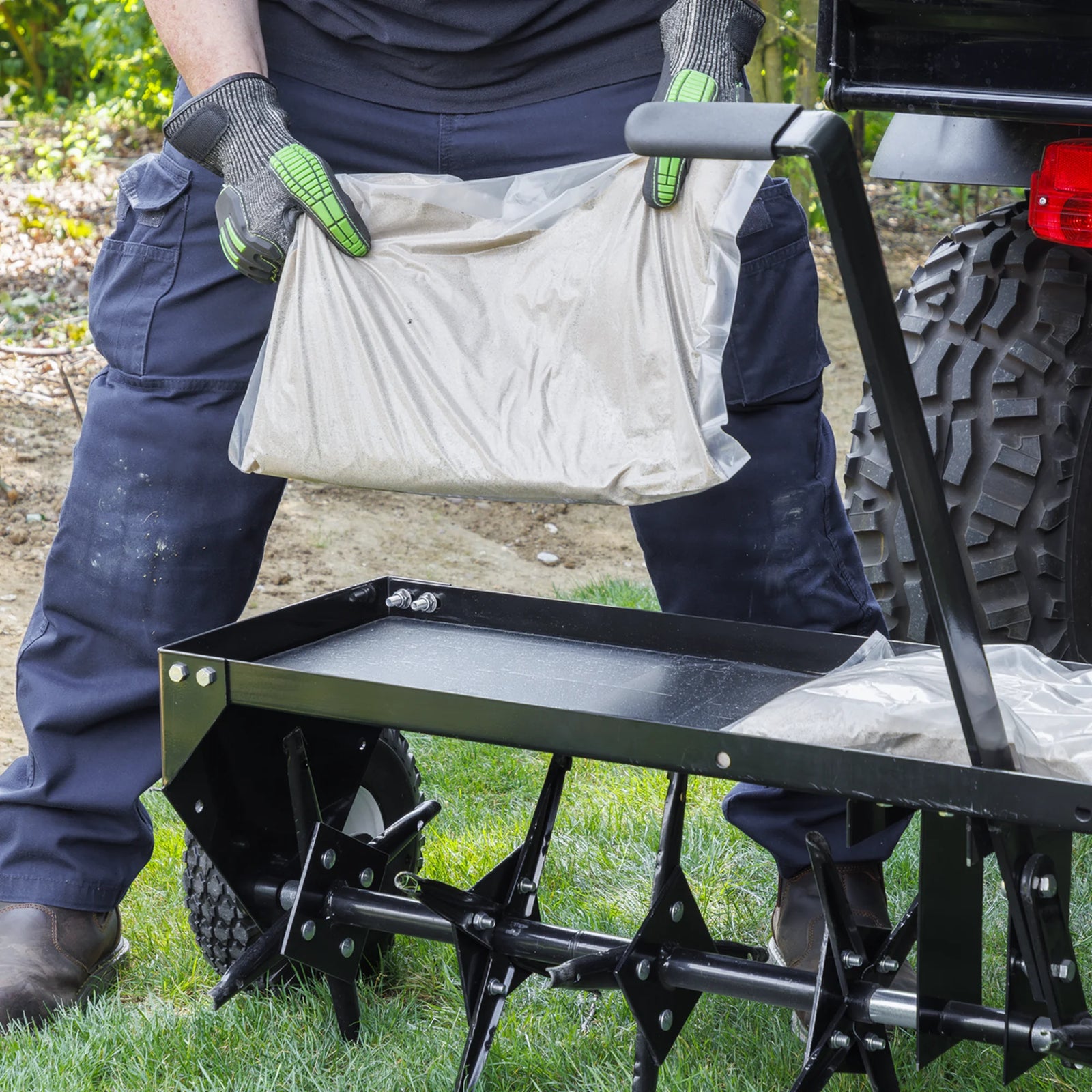 Sealey 48" Tow Behind Plug Aerator SLA48T - 95kg Capacity