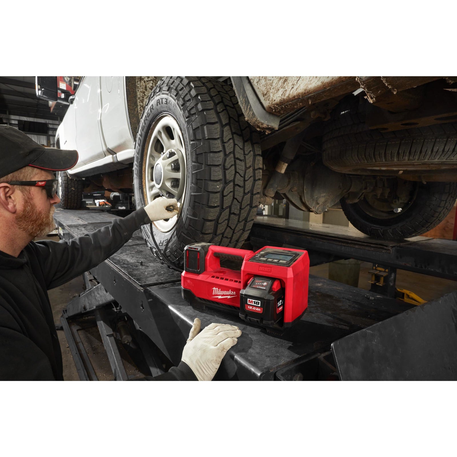Milwaukee M18 Tyre Inflator Bare Unit 4933478706