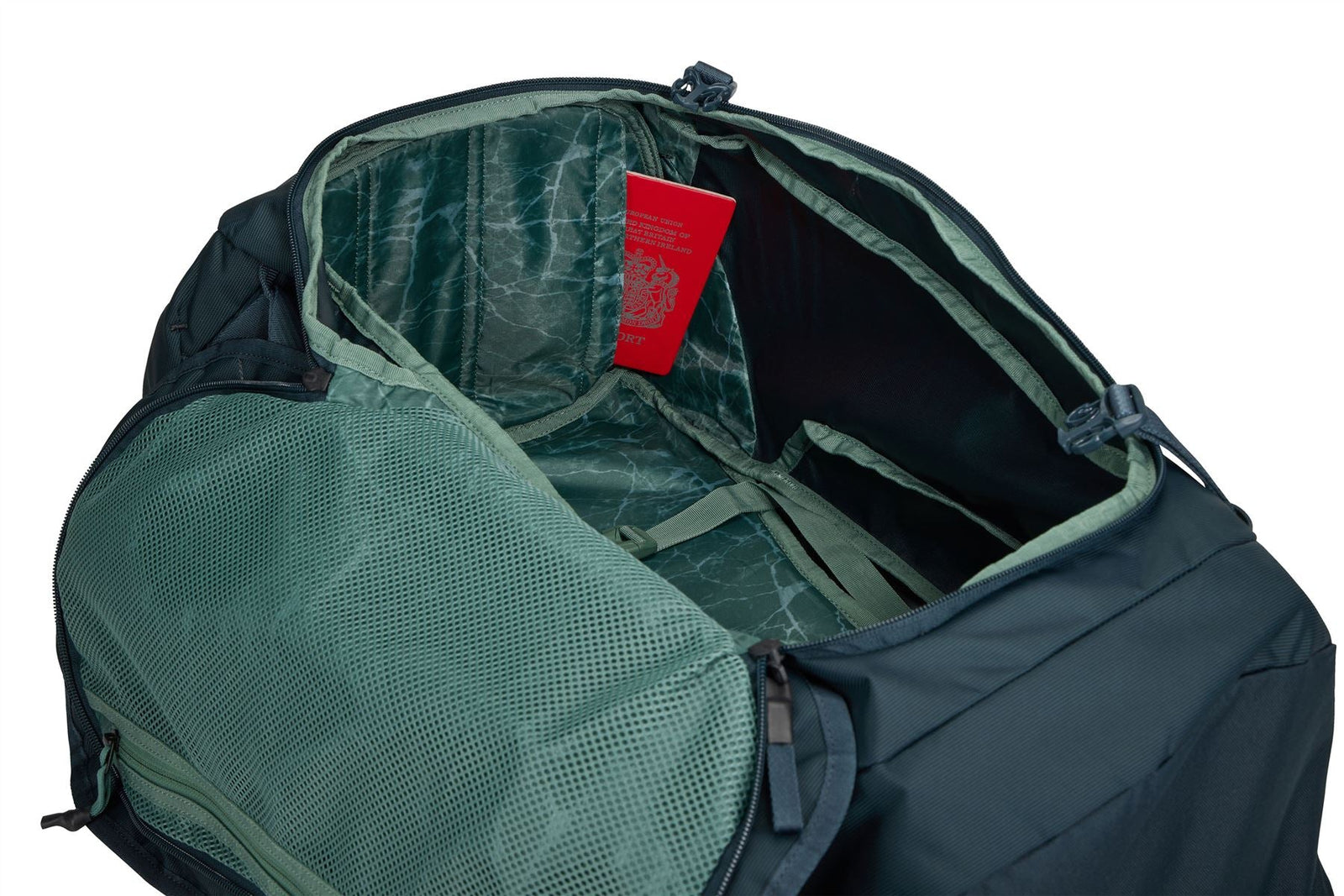 Thule Landmark 40L travel pack darkest blue