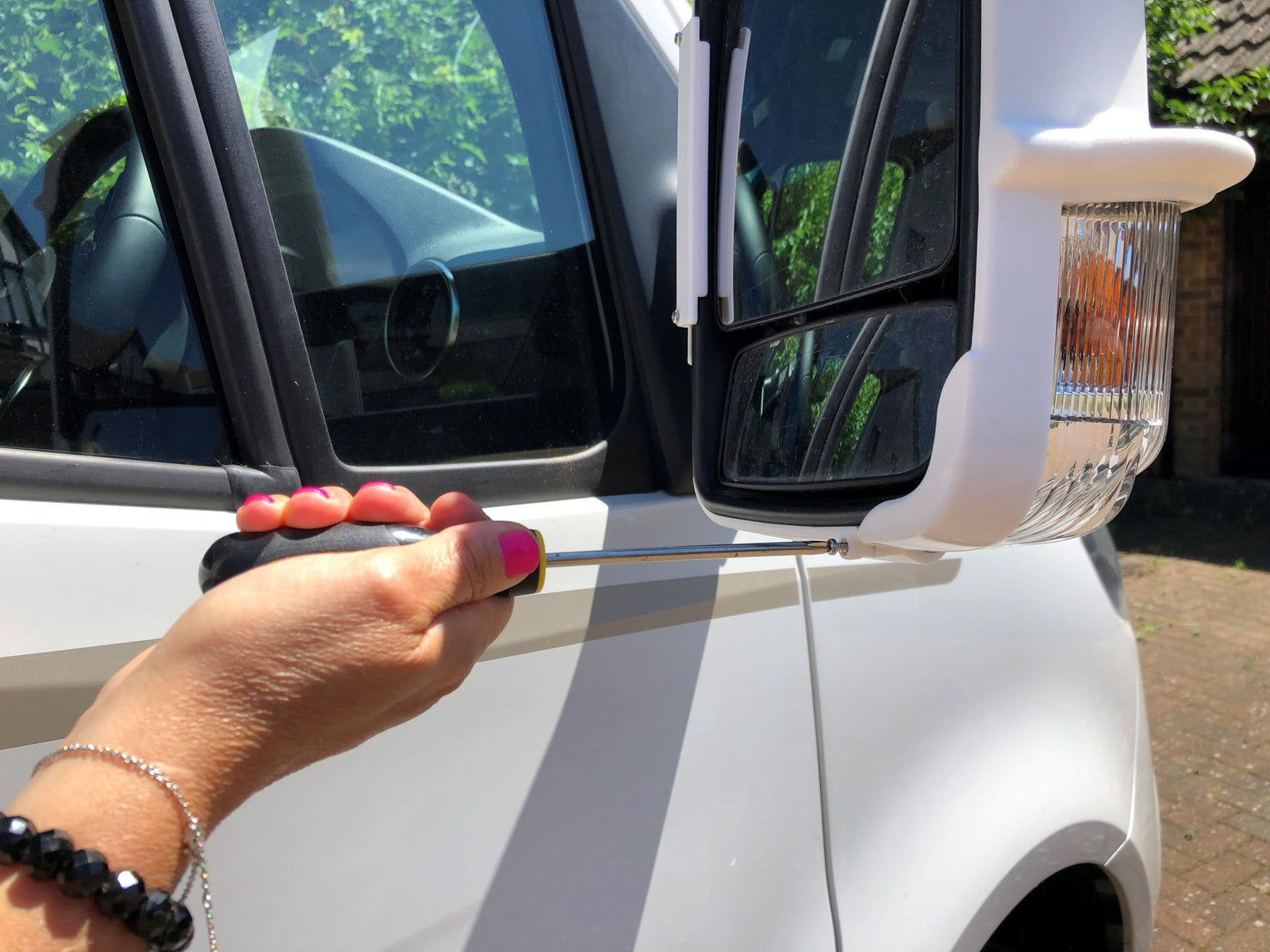 Milenco Mirror Protector Bumpers – Mercedes Sprinter Twin-Arm Mirrors – White – Pair (7047)