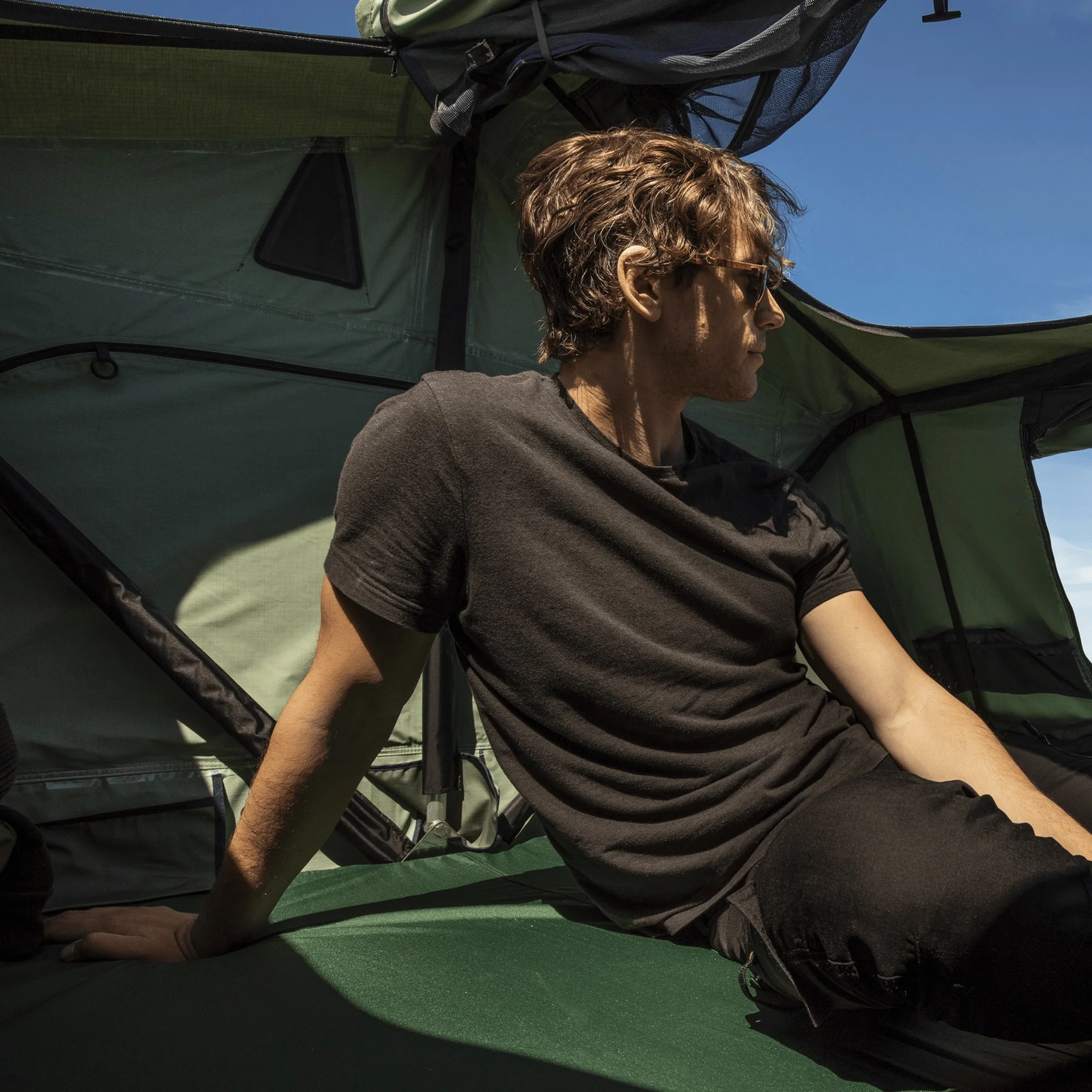 Thule Kukenam Rooftop Tent 54kg Weather-Resistant Soft Shell